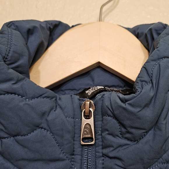 The North Face Blue Women's Vest - Picture 7 of 8